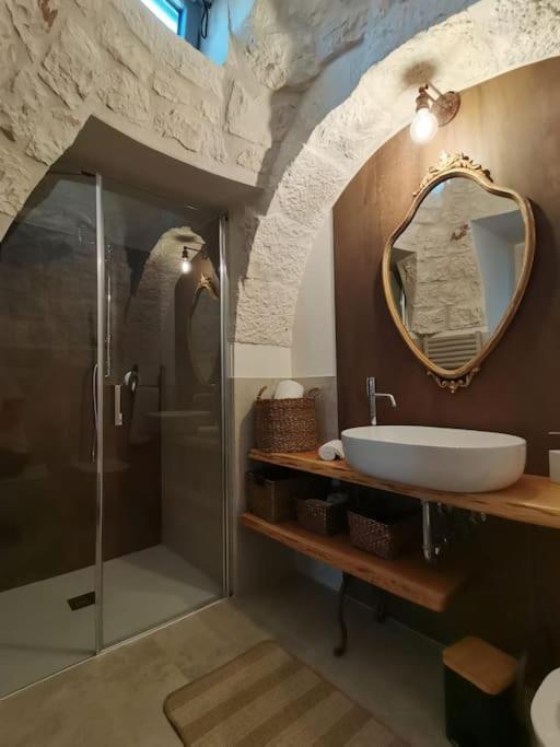 Trullo La Chicca Della Valle Cisternino Exterior photo